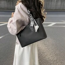 Bolso bandolera de cuero genuino 2026, diseño minimalista para uso diario. Bolso tote 2026 con nueva textura vintage, bolso de gran capacidad para el otoño, versátil bolso de hombro vintage para mujer. - marrón - Ver 5