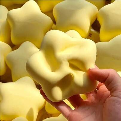 One Soft And Moist Lucky Star Squishy Toy, A Cute, High-Quality Stress-Relieving Toy, Slowly Returns To Its Original Shape, With A Satisfyingly Soft Texture.