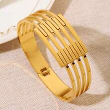 1 Stück europäisch-amerikanisches mehrschichtiges Cut Out geometrisches Linien-Armband, aus Edelstahl gefertigt, übertrieben modischer Personalisierter Stil, geeignet für den täglichen Gebrauch und als Geschenk für Freunde - Gold - Übersicht 4