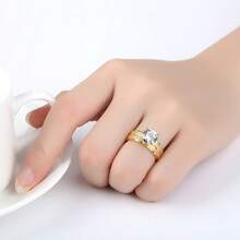 一对不锈钢戒指，欧美时尚情侣戒指，哑光不锈钢镶嵌结婚戒指，情人节礼物 - 套裝 - 查看 5