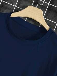 Unisex Size. Women's Plus Size Summer Cotton T-Shirt. Stylish And Modern Short-Sleeve T-Shirt Features An Inverted Digital Spider Design, Perfect For Casual Wear With A Bit Of Stretch For Outdoor Activities. Sweat-Wicking Material, Soft And Skin-Friendly. Unisex Sizes - 海軍藍 - 查看 5