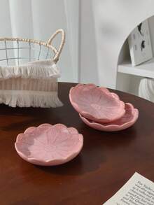 1pc/2pcs/4pcs/6pcs/8pcs Pink Ceramic Flower Shaped Plates, Cute Sakura Small Dishes, Japanese Embossed Floral Sauce Bowls Suitable For Sushi, Snacks, Desserts, Tea Bags, Home, Restaurant, Kitchen Tableware - Multicolor - View 10