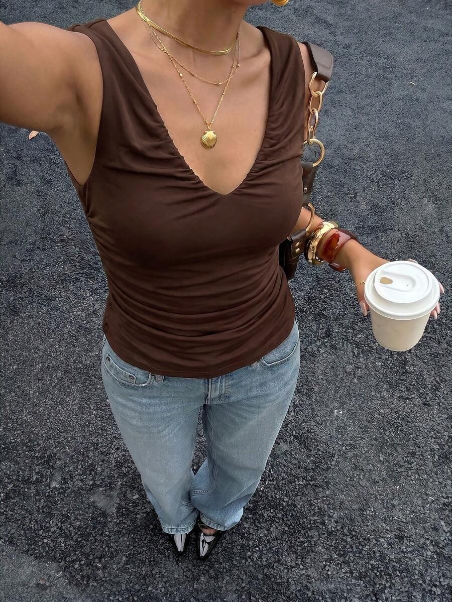 Women's V-Neck Sleeveless Camisole, Made Of High-Elasticity Fabric, Regular Length, Casual Daily Wear - Coffee Brown - View 1