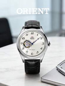 Orient 男士自动机械腕表，银色镂空表盘，白色阿拉伯数字时标，蓝钢指针，黑色皮表带，自动上链 | 经典绅士正装腕表 | 男士商务结婚礼物 - 黑帶白盤 - 查看 3