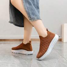 Summer New Casual Breathable Sports Shoes, Soft & Comfortable Running Shoes, Suitable For Commuting, Students, Campus, Mesh Fabric Athletic Sneakers For Women - Brown - View 3