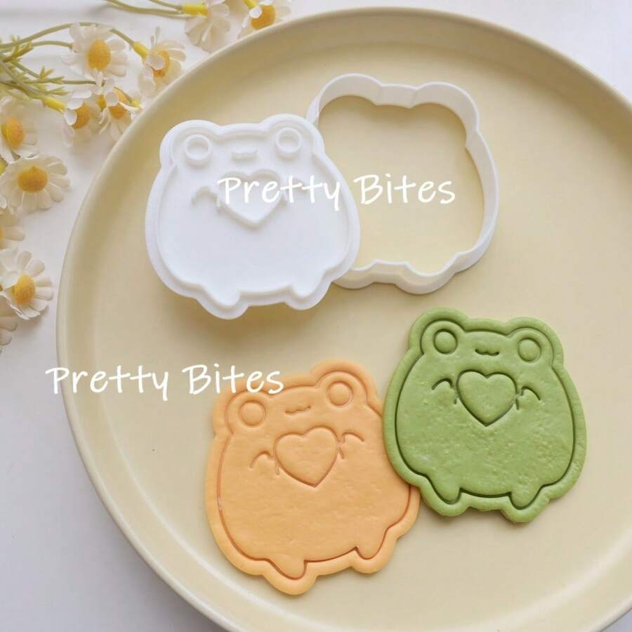 Love Frog Cookie Embossing Stamp Biscuit Mold Cute Animal Frog Cookie Cutter Baking Biscuit Cutters Kitchen Baking Pastry Tools - White - View 1