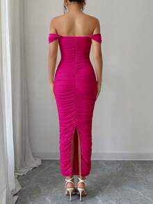 PRETTYGARDEN Women's Summer Dresses Off The Shoulder Dress Ruched Bodycon Sleeveless Evening Elegant Dresses Wedding Guest Graduation Cocktail Club Party Maxi Dresses - 玫紅色 - 查看 2