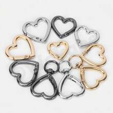 Woakpe 16PCS Llavero Surtido Kit, 0.62" 0.7" 0.78" 1" (ID) Llavero en Forma de Corazón Clip Mosquetón de Oro con Resorte de Gatillo Llaveros Creativos Llaveros en Forma de Corazón Set de Ganchos de Metal para Pulseras, Tarjeteros - Corazón-Oro - Ver 5
