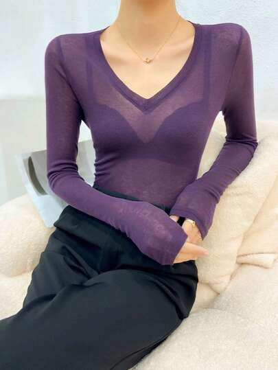 Débardeur violet col V, Top de t-shirt léger et élégant transparent