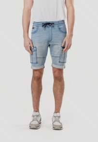 Koroshi Pantalón corto jogger denim cargo hombre composición 75%Algodon 24%Poliester 1%Elastano AZUL CL / LIGHT BLUE Tallas L/M/S/XL/XXL Proporciona elasticidad y libertad de movimiento. Ideales para un estilo casual versátil. - Celeste - Ver 6