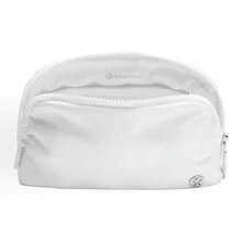 Lululemon Everywhere Belt Bag 1L (Unisex) - 白色 - 查看 4