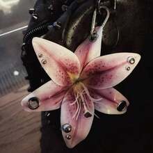 Personalized Simulation Flower Key Pendant Accessories Fashion  Bag Pendant Mobile Phone Chain Versatile Pendant - Lily - View 1