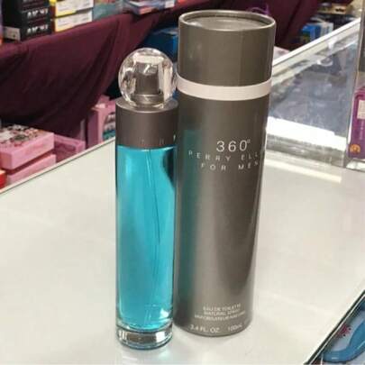 Perfume de hombre Perry Ellis 360° para Hombre 100ml Eau de Toilette con Fragancia Fresca perfume feromonas | Cítricos, Menta y Sándalo como Notas Estelares + Aura Moderna | Botella de Azul Vibrante con Diseño Iconico Esférico | Adecuado para Vida Diaria, Trabajo, Citas y Aventuras Urbanas | Regalo Perfecto en Día del Padre, San Valentín, Navidad y Cumpleaños