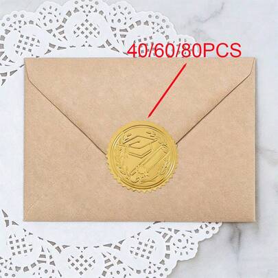 40/60/80 piezas Conjunto de pegatinas de gorra de graduación con lámina de oro, pegatinas de sellado con relieve 3D para decoración de regalos, pegatinas de agradecimiento por la graduación, adecuadas para regalos de graduación y aniversario, sobres, tarjetas, etiquetas de embalaje de regalos, premios de logros para la escuela, el trabajo, el diploma