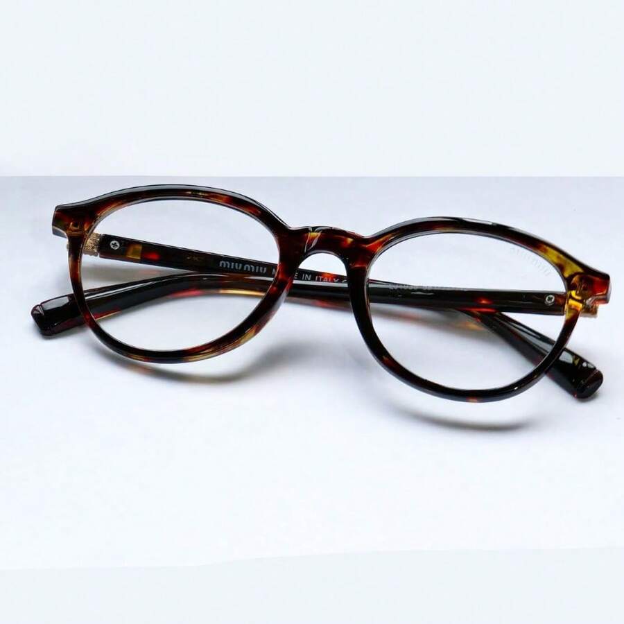 Retro Oval Women's Sunglasses, Tortoiseshell Pattern, Modern Style. - 10 - View 1
