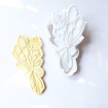 Cute Floral Bouquet Cookie Cutter Set | 3D Embossed Vase Baking Stamp, Suitable For Mother's Day Gifts And Home Decor, Adorable Spring Floral Design With Bow And Leaves, Suitable For Decorating Icing, Clay, Gum Paste And Party Favors, Ideal For Floral Enthusiasts - View 6