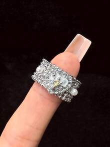 1pc Elegant Minimalist Fashion Delicate Elegant Heart-Shaped Rhinestone Pearl Wide Band Silver Women's Ring, Suitable For Daily, Commute, Holiday Party Wear - Multicolor - View 2