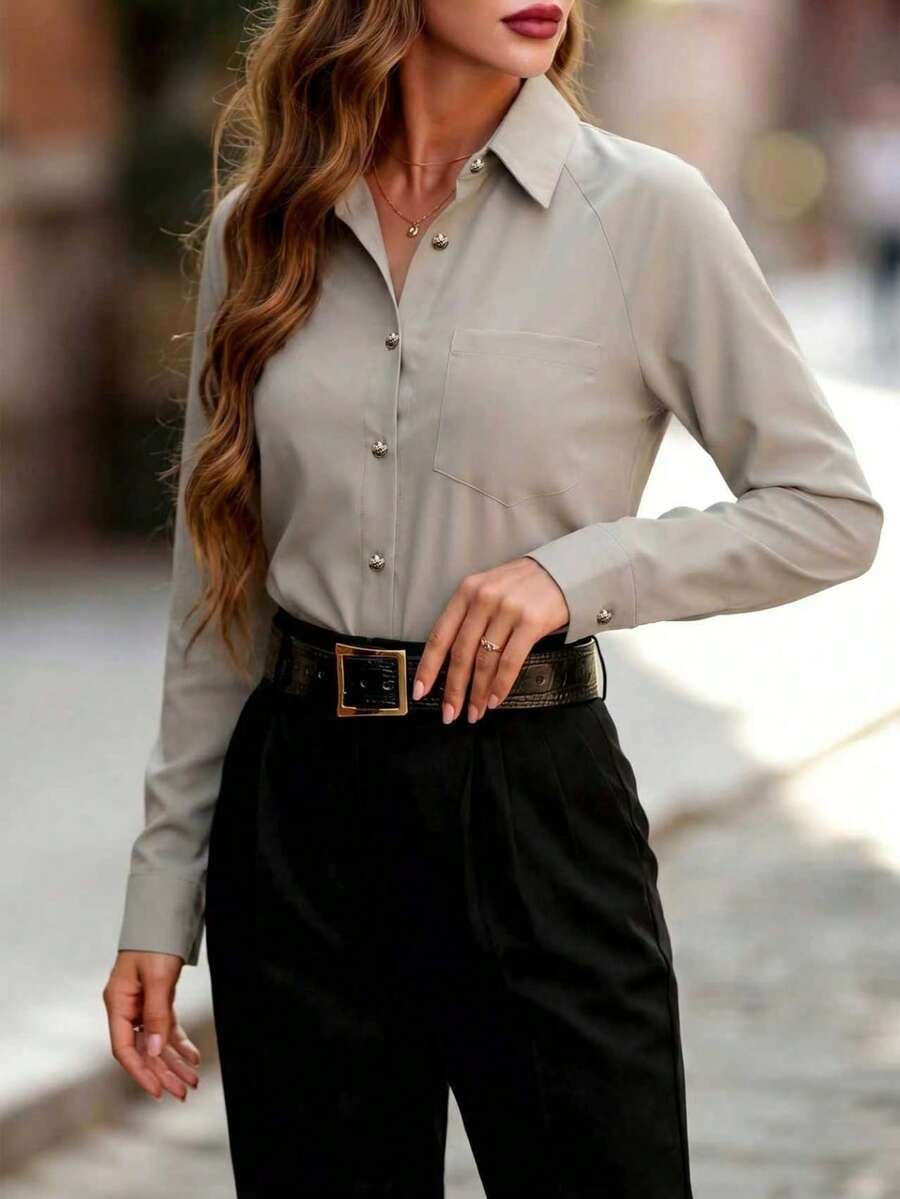 Camisa gris con botones de estilo minimalista francés, blusa casual de mujer, top de verano elegante, ropa exterior de moda, versátil para ir al trabajo, la oficina y el uso diario
