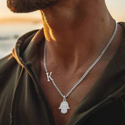 1 pieza Collar con colgante de mano de Hamsa con inicial plateada de acero inoxidable para hombres