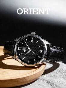 Orient 男士自动机械腕表，银黑色纹理表盘，罗马数字时标，真皮表带，自动上链，日期显示，简约单色商务风格，适合作为送给老板、男友、周年纪念、生日、派对、晚宴的礼物。 - 黑色皮帶 - 查看 4