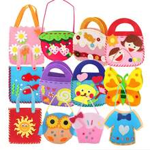 一套DIY缝纫工具套装，包含手提包制作材料、安全别针和毛毡布，无需用电，适合作为生日礼物，激发创造力并培养精细动作技能。 - 彩色 - 查看 8