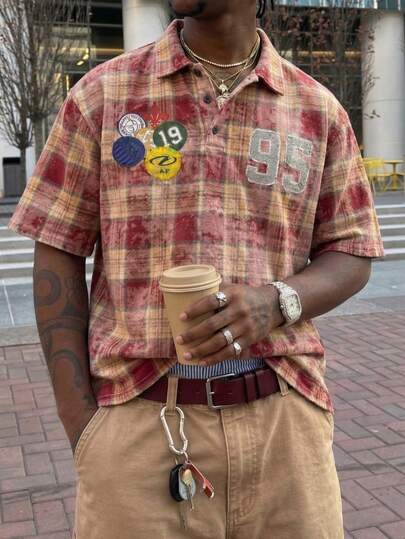  Fractyr 男士前后印花 95 号拼接格子 Polo 衫，柔软触感做旧复古法兰绒风格宽松短袖休闲上衣，Y2K 街头风夏季衬衫