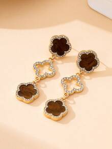 1 Pair Elegant Classic Versatile Luxury Summer New Vacation Style Radiant Glow Gold Hollow Clover & Brown Five-Leaf Clover Pendant Earrings For Women - Brown - View 2