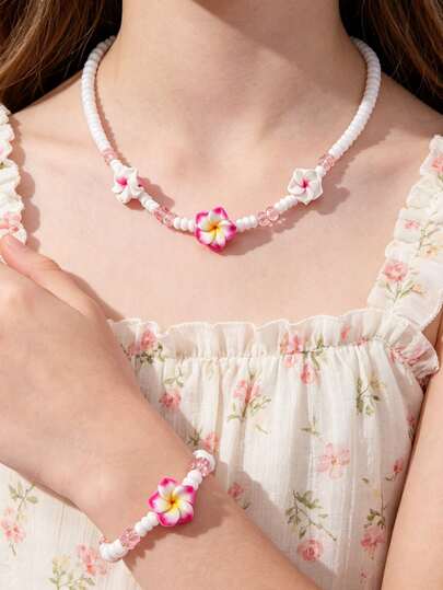 2件套可爱爱心花朵造型聚合物粘土串珠手链项链套装，适合节日派对、学校活动、女孩生日礼物