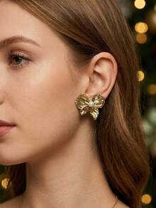 French Exquisite Geometric Stainless Steel Pearl Pleated Texture Stud Earrings Available Wholesale Stock Set Summer Beach Jewelry Fancy Stainless Steel Jewelry Set, Great For Glamorous,Holiday,Wedding,Daily,Music Festival,Beach Vacation. Perfect For Valentines Day, Birthday, Mother Day Gift - Gold - View 2