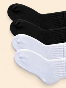 2 Pairs Women's Black And White Fashion Slouch Socks - Black and White - View 3