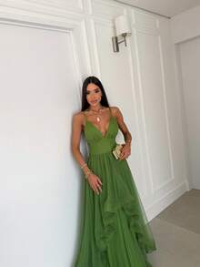 Long, Spaghetti Strap, V-Neck, Non-Sparkly Party Dress With Ruffles, Suitable For Bridesmaids At A Wedding. - Lá xanh - Xem 2