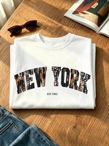 女士针织圆领短袖T恤，饰有亮片“NEW YORK”字母印花，常规长度休闲款 - 白色 - 查看 2