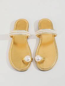 Plus Size Wide Fit Sandals, Women's Sandals, Gold Sandals With Metal Buckle Decor, Summer Fashion Pearl Sandals, Comfortable Flat Slippers, Round Toe Sandals, Summer Slippers, Casual Sandals, Beach Holiday Shoes, Comfortable Women Shoes, Flip Flops, European And American Style Sandals, Essential Summer Sandals - Gold - View 3