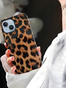 1pc Leopard Print PU Soft Leather Anti-Drop Anti-Shock Phone Case With Sound Enhancing Design, Suitable For Apple 17 Pro Max/16 Pro Max/16 Plus/13 Pro Max/14 Pro Max 13 14 11 12 Pro 11/15 Pro, Galaxy S24 Ultra, Ideal Gift - Caramel Brown - View 7