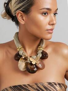 Vintage Brown Textured Necklace, Metal Butterfly & Flower Decor Choker Necklace, Minimalist Luxury Fashion Neck Chain - Brown - View 8