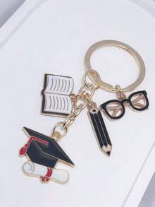 Série de Formatura: Pingente de Boné de Formatura, Pingente de Livro, Pingente com Tema de Volta às Aulas, Pingente de Mochila, Pingente, Memorabilia Inspiradora do Campus, Acessórios de Bolsa, Pingente de Celular, Presente de Aniversário, Presente Criativo, Presente de Volta às Aulas, Pingente de Casal, Pingente de Viagem, Chaveiro. Presente Perfeito para Namorada - Multicolorido - Visão 5