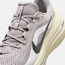 Giày chạy bộ Nike Air Winflo 12 dành cho nam, kiểu cổ thấp, mã HV9272-004 - Màu tím hoa cà - Xem 9
