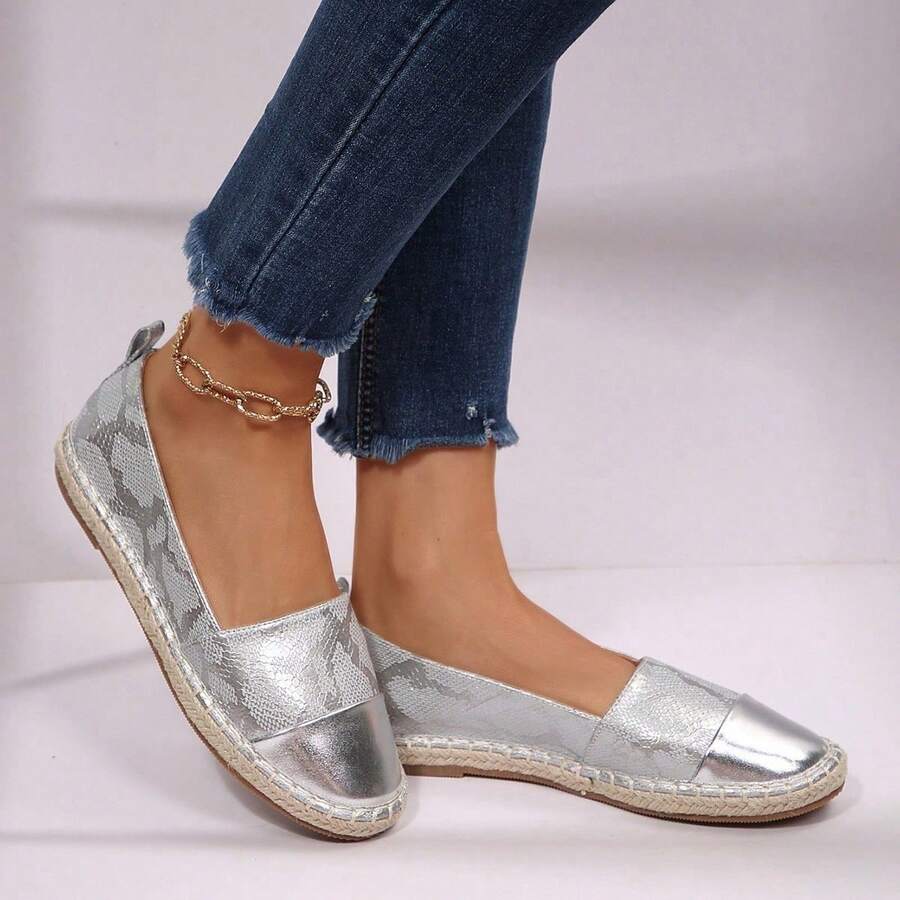 Women's Chic Espadrille Flats – Slip On Casual Vacation Walking Shoes - 銀色 - 查看 1