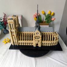 9288片欧洲著名建筑微型积木，3D模型套装，多种款式，包括泰姬陵、自由女神像等，是建筑爱好者的理想之选，可提升空间思维和动手能力，也是理想的家居装饰、生日礼物和节日纪念品。 - 彩色 - 查看 9