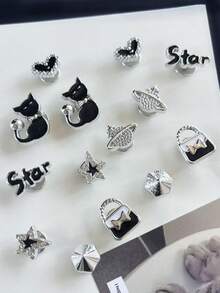 14 Stück schwarze Katze & Sternenhimmel herzförmige Cut Out Schuh Charms, silberne abnehmbare DIY Dekorationslegierung Accessoires geeignet für Cut Out Clogs - Schwarz - Übersicht 6