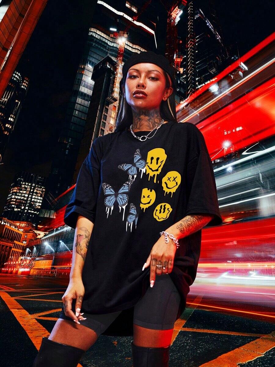 Oversized T-Shirt With Butterfly Print And Dropped Shoulders - White - View 1