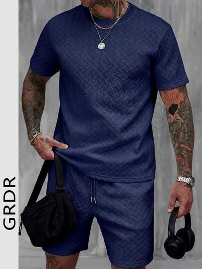 2pcs Men's Diamond Texture T-Shirt And Shorts Set, Casual Commuter Comfortable Minimalist
