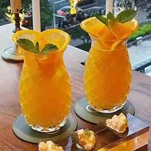 1 件装，高硼硅玻璃材质，浮雕玻璃杯，菠萝造型，带吸管，新奇派对玻璃器皿，可用作果汁杯、牛奶杯、咖啡杯、葡萄酒杯、啤酒杯、苏打水杯、鸡尾酒杯。菠萝造型适合餐厅、酒吧、派对等场合；耐热耐冷。 - 透明 - 查看 7