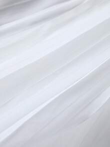 Bộ đồ nữ 2 mảnh phong cách Pháp tối giản, thanh lịch, dành cho người đi làm, gồm áo cổ yếm hở lưng và chân váy xếp ly dài. - trắng - Xem 11
