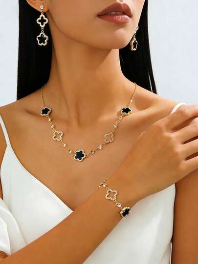 1 Set luxuriöses und elegantes Set aus funkelnden Kleeblatt-Ohrringen, Halskette und Armband, geeignet für den Sommer, Cut-Out