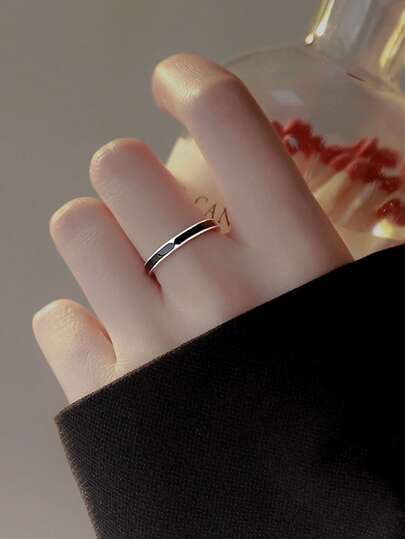 1 pieza Anillo de círculo de resina negra, diseño elegante y versátil de nicho de moda para mujeres