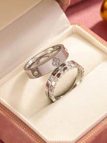 Set de 3 anillos de acero inoxidable con circonita cúbica en color dorado/plateado con diseño de trébol, adecuados para uso diario, citas, vacaciones y apilar - Plateado - Ver 8