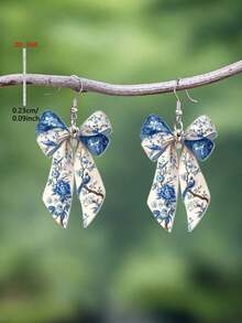 1 Pair 2D Flat Porcelain-Style Butterfly Acrylic Pendant Earrings, Elegant Minimalist Style Jewelry Accessories Suitable For Daily And Vacation Wear - 淺藍色 - 查看 1