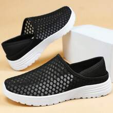 2026 Unisex Breathable, Moisture-Wicking, Non-Slip, Slip-On, Hollow Honeycomb Mesh Round Toe Low-Top Thick-Soled Casual Sneakers, Suitable For Summer, Everyday Wear, Outdoor, Commuting, Black, Middle-Aged And Elderly, Mothers, Comfortable Walking, Mesh Upper, Rubber Sole, Loafers - Black - View 4