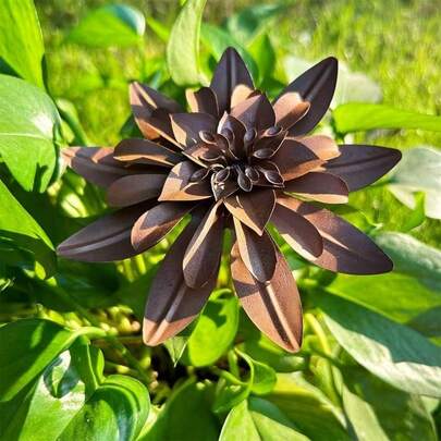 1pc Rustic Floral Garden Stake Decor, Floral Garden Decoration, Metal Yard Garden Ornament, Wrought Iron Outdoor Patio Art, Suitable For Garden, Planter, Balcony, Fence Top Decor And Gifts